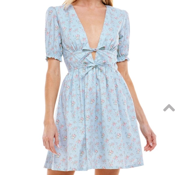 bonne chance Dresses & Skirts - NWOT Bonne Chance Bow Front Mini Dress